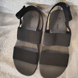 Clarks Arla Jacory sandals